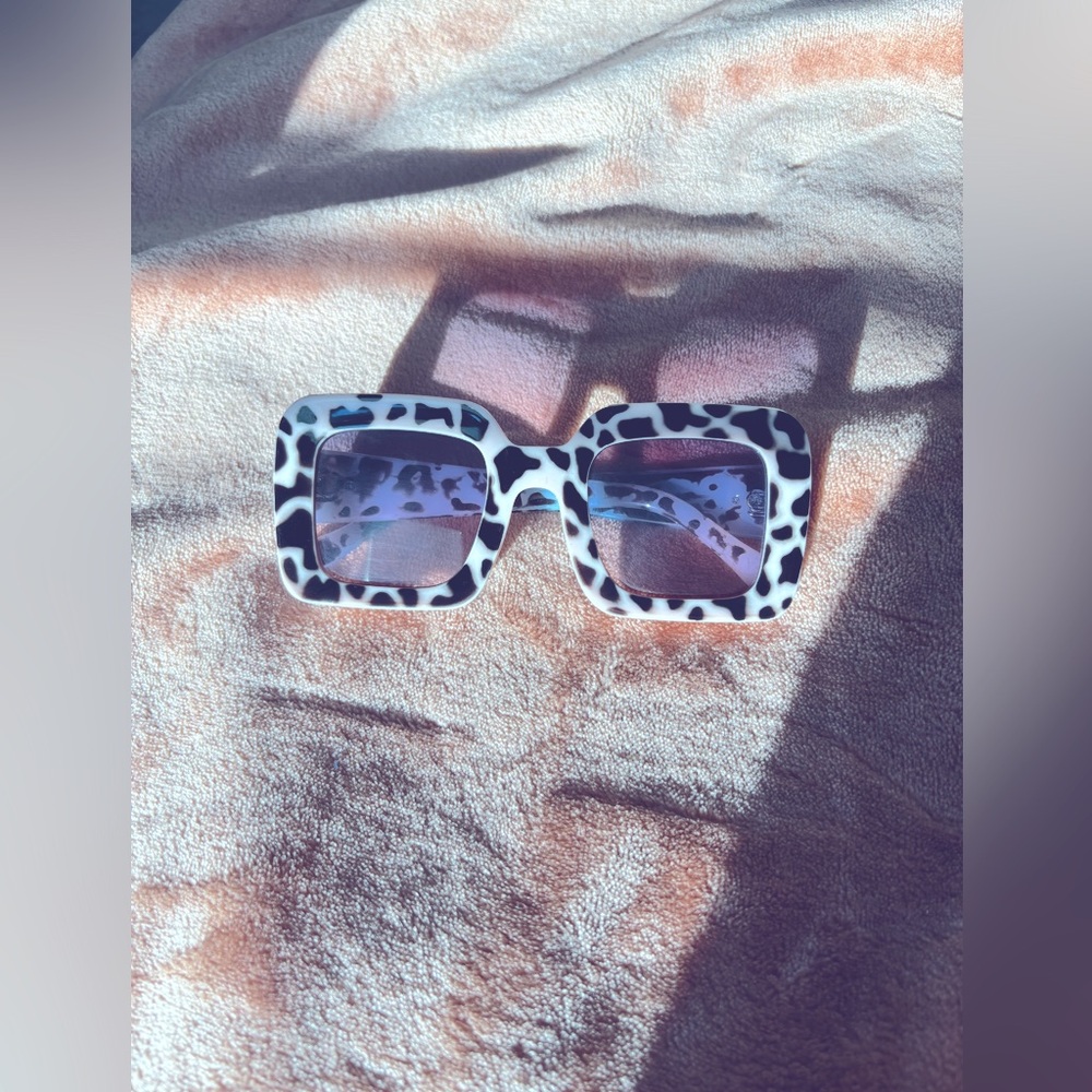 Zebra print sunnies